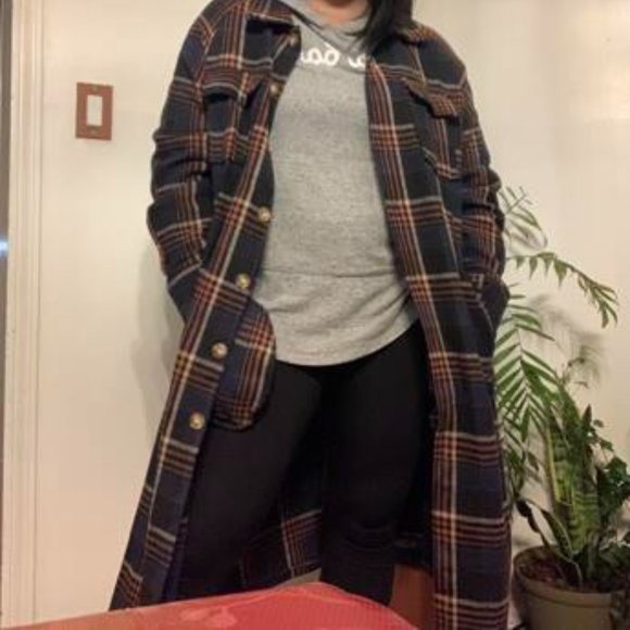 CASUAL DOLLZ Long coat - Picture 9 of 10